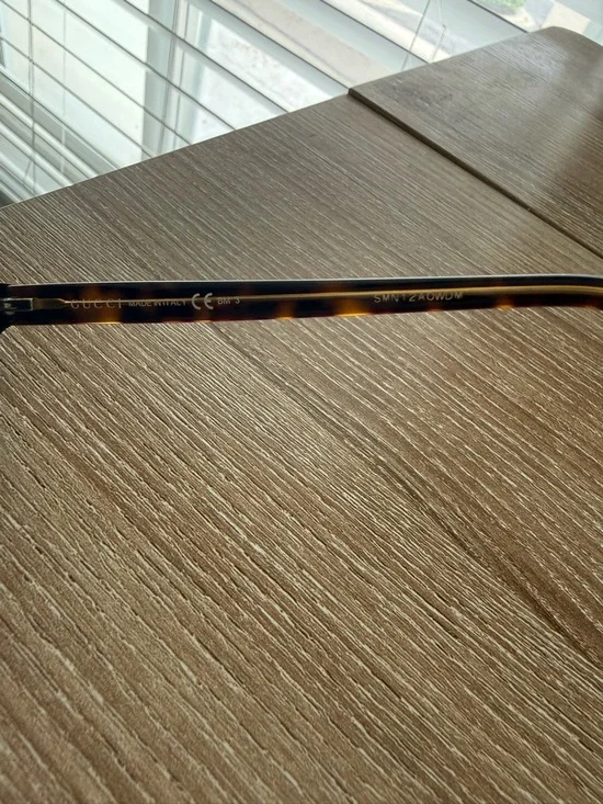 Gucci Tortoiseshell Frame Sunglasses with Brown Lenses - Picture 3 of 4